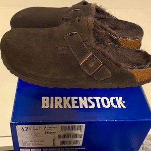 Birkenstock shearling-lined Boston; worn once.